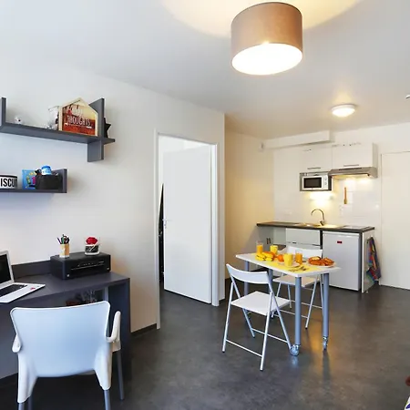 Апарт-готель Nemea Beaumois Кан