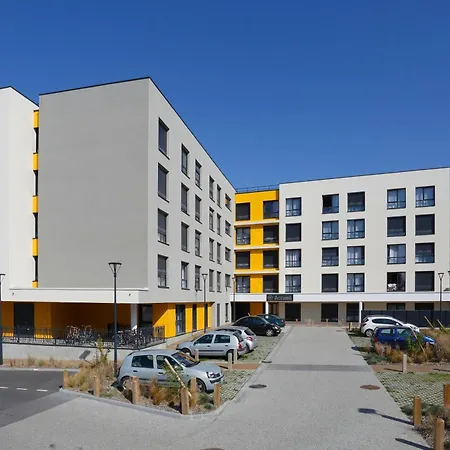 Nemea Beaumois Aparthotel 3*