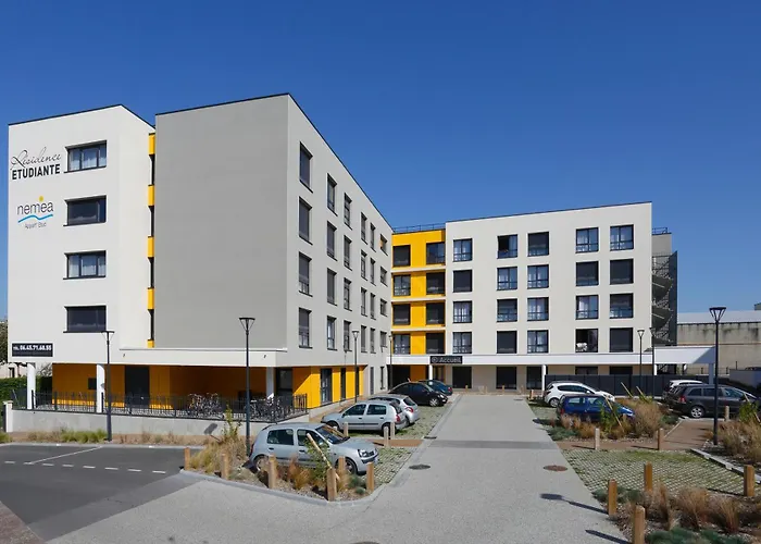 Nemea Beaumois Aparthotel 3*